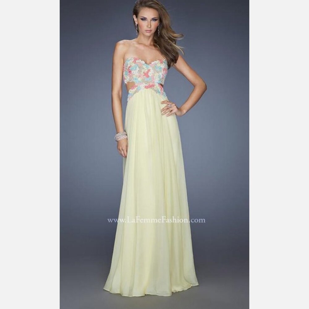 La Femme Strapless Lace Appliques Sweetheart Gown